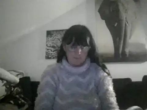 Snapshot of sexujuly88 chatting on 10-28-25, 10:31 sexujuly88 online show from 10-28-25, 10:31