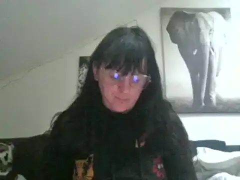 Snapshot of sexujuly88 chatting on 03-10-25, 07:11 sexujuly88 online show from 03-10-25, 07:11