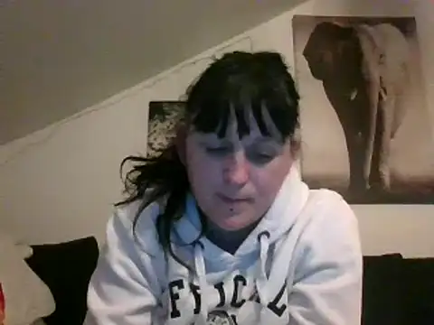 Snapshot of sexujuly88 chatting on 02-24-25, 09:30 sexujuly88 online show from 02-24-25, 09:30