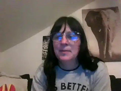 Snapshot of sexujuly88 chatting on 10-22-25, 09:24 sexujuly88 online show from 10-22-25, 09:24