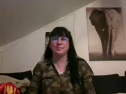 Snapshot of sexujuly88 chatting on 02-16-25, 10:00 sexujuly88 online show from 02-16-25, 10:00