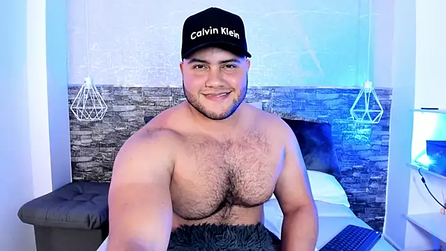 apolorusso online show from 06-25-26, 05:05