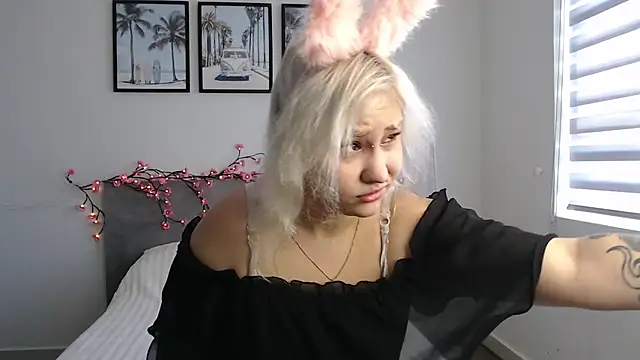 Snapshot of Martela_meri chatting on 06-05-26, 03:33 Martela meri online show from 06-05-26, 03:33