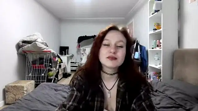 Snapshot of LoiseLovetto chatting on 06-20-26, 07:30 LoiseLovetto online show from 06-20-26, 07:30