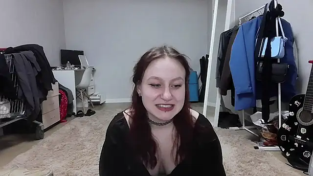 Snapshot of LoiseLovetto chatting on 07-06-26, 04:42 LoiseLovetto online show from 07-06-26, 04:42