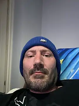 Snapshot of moonpig1 chatting on 05-31-26, 10:10 moonpig1 online show from 05-31-26, 10:10