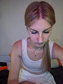 Snapshot of carolinaXlove chatting on 07-31-26, 02:58 carolinaXlove online show from 07-31-26, 02:58