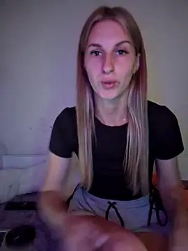 Snapshot of carolinaXlove chatting on 07-03-26, 10:00 carolinaXlove online show from 07-03-26, 10:00