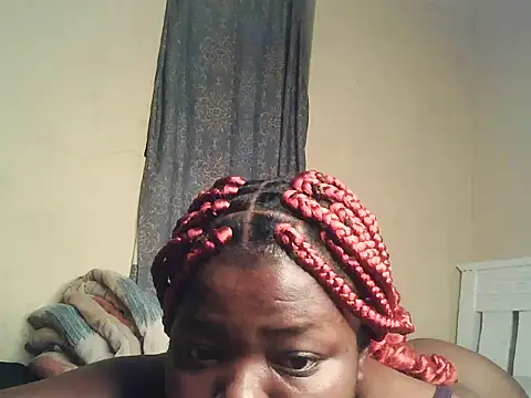 Snapshot of Lillybee74 chatting on 06-12-26, 01:25 Lillybee74 online show from 06-12-26, 01:25