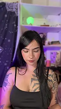 Snapshot of missy_miller__ chatting on 06-15-26, 06:13 missy miller online show from 06-15-26, 06:13