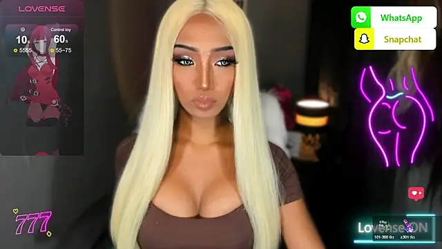 Snapshot of Attractive_Goddess_Isla chatting on 06-11-26, 11:18 Attractive Goddess Isla online show from 06-11-26, 11:18