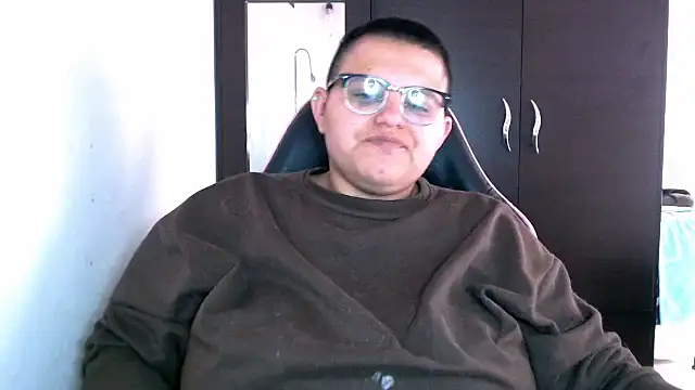 Snapshot of Kristy_rouseXXX chatting on 07-16-26, 04:26 Kristy rouseXXX online show from 07-16-26, 04:26