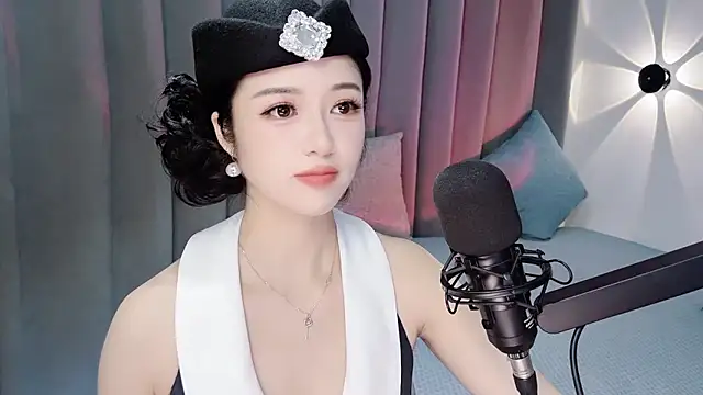 Momo-Wow online show from 07-07-26, 06:16