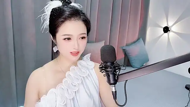 Momo-Wow online show from 07-11-26, 06:03