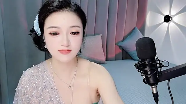 Momo-Wow online show from 07-04-26, 06:31