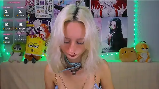 Snapshot of Katia_Nabiee chatting on 07-12-26, 04:24 Katia Nabiee online show from 07-12-26, 04:24