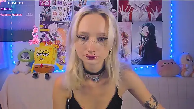 Snapshot of Katia_Nabiee chatting on 07-22-26, 04:25 Katia Nabiee online show from 07-22-26, 04:25