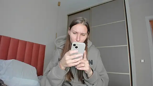 Snapshot of SofiClimbing chatting on 01-12-25, 08:57 SofiClimbing online show from 01-12-25, 08:57