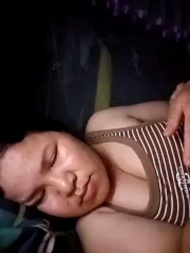 Snapshot of Yii_sexyy chatting on 06-03-26, 02:33 Yii sexyy online show from 06-03-26, 02:33