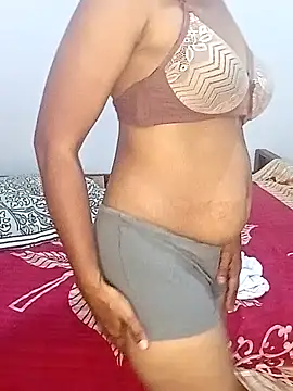 Snapshot of slfuncouple chatting on 06-21-26, 04:13 slfuncouple online show from 06-21-26, 04:13