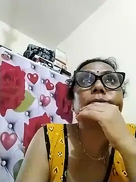 Snapshot of chatterjeesayani567 chatting on 06-10-26, 04:30 chatterjeesayani567 online show from 06-10-26, 04:30