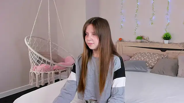 Violeta Paul online show from 06-25-26, 09:25