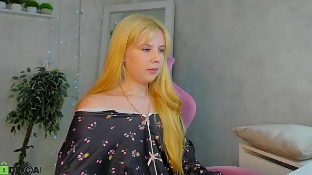 Violeta Paul online show from 07-26-26, 01:01