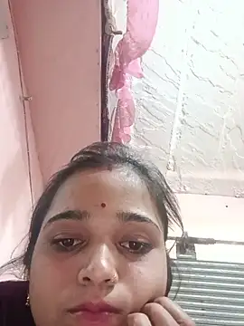 Snapshot of HODEEPA45 chatting on 06-01-26, 10:37 HODEEPA45 online show from 06-01-26, 10:37