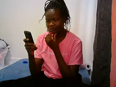Snapshot of BerryJulie chatting on 06-08-26, 04:46 BerryJulie online show from 06-08-26, 04:46