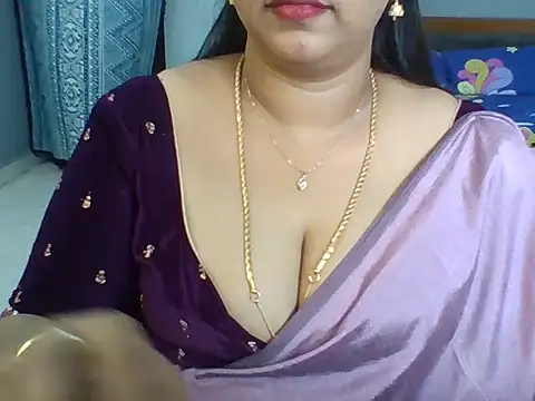 Snapshot of Tamil_hot_Meenu chatting on 07-10-26, 07:08 Tamil hot Meenu online show from 07-10-26, 07:08