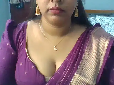 Snapshot of Tamil_hot_Meenu chatting on 06-09-26, 03:24 Tamil hot Meenu online show from 06-09-26, 03:24