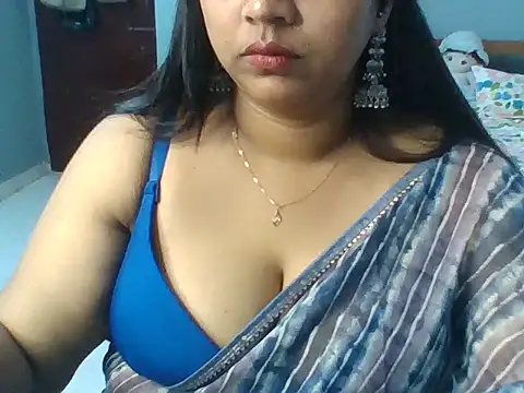 Snapshot of Tamil_hot_Meenu chatting on 06-05-26, 03:29 Tamil hot Meenu online show from 06-05-26, 03:29
