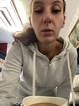 PregnantEmilia online show from 06-11-26, 08:55