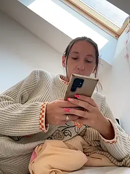 PregnantEmilia online show from 07-19-26, 07:17