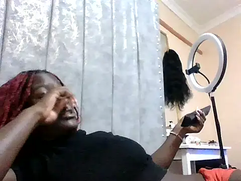 Snapshot of silk_sin chatting on 06-07-26, 10:04 silk sin online show from 06-07-26, 10:04