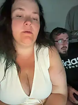 CurvyScarlett69 online show from 06-28-26, 10:27