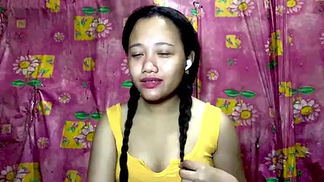 Snapshot of Abegail2221 chatting on 06-11-26, 02:58 Abegail2221 online show from 06-11-26, 02:58