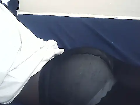 Snapshot of sexyjovian chatting on 06-04-26, 04:28 sexyjovian online show from 06-04-26, 04:28