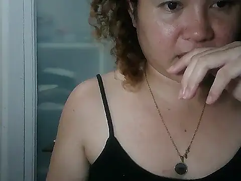 bitchychubby online show from 06-25-26, 03:39