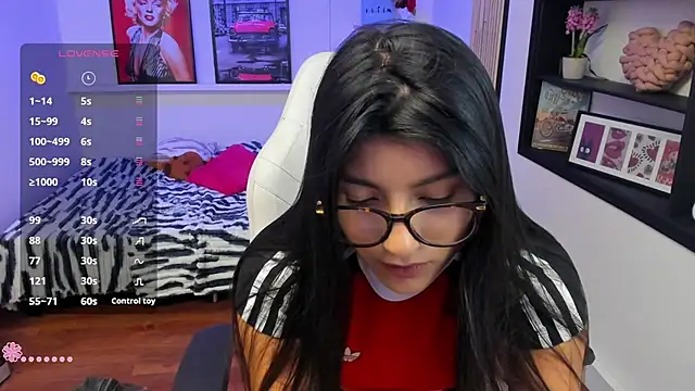 Hailey Adams online show from 07-21-26, 11:44