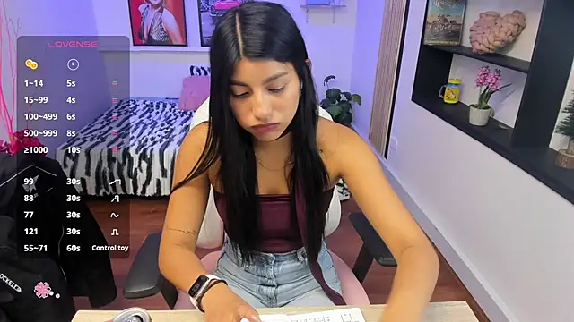 Hailey Adams online show from 07-16-26, 12:24