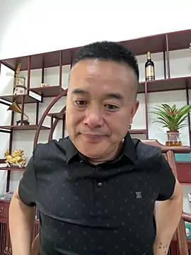 Snapshot of woailllll chatting on 06-06-26, 03:12 woailllll online show from 06-06-26, 03:12