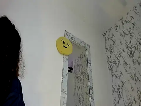 Snapshot of Shanom01 chatting on 06-09-26, 01:23 Shanom01 online show from 06-09-26, 01:23