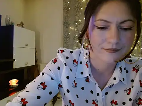 Snapshot of LoraBelle12 chatting on 06-03-26, 07:18 LoraBelle12 online show from 06-03-26, 07:18