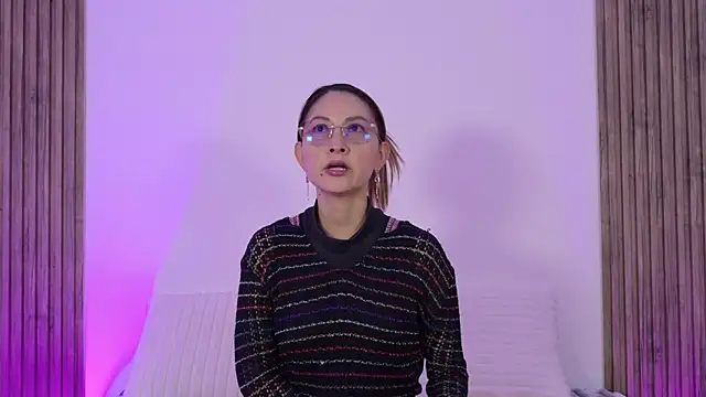 Snapshot of giaddaheyann chatting on 06-10-26, 07:59 giaddaheyann online show from 06-10-26, 07:59