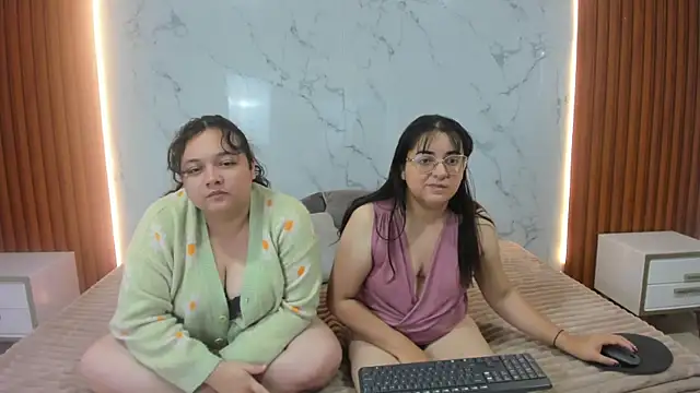 genesis y moon online show from 07-09-26, 12:26