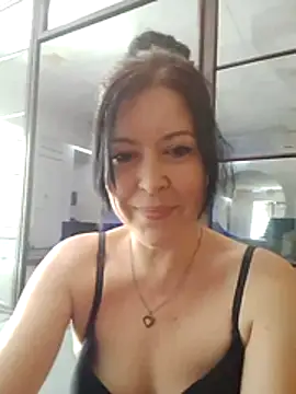 Snapshot of Ally46x chatting on 07-31-26, 11:31 Ally46x online show from 07-31-26, 11:31