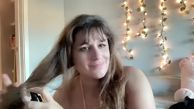 maddiliz online show from 11-22-25, 09:57