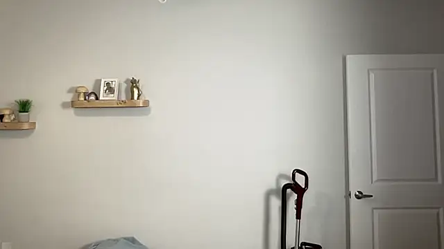 maddiliz online show from 10-23-25, 03:27