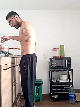 Snapshot of MalekXarxxx chatting on 06-17-26, 03:55 MalekXarxxx online show from 06-17-26, 03:55